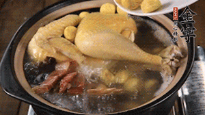 出國前加少許鹽，撒上蔥花即可。